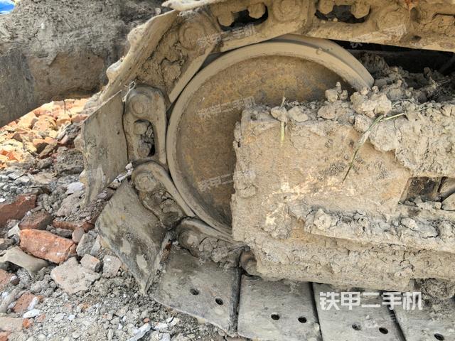 左導(dǎo)向輪（行走機(jī)構(gòu)）