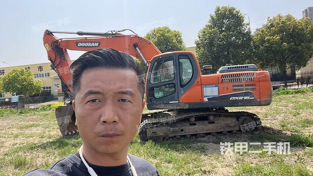 斗山DX215-9C挖掘机的设备实拍-第1张实拍照片