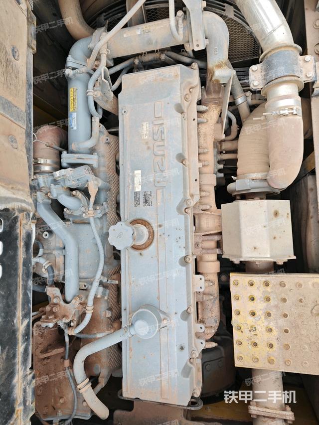 發(fā)動(dòng)機(jī)室（上車部件）