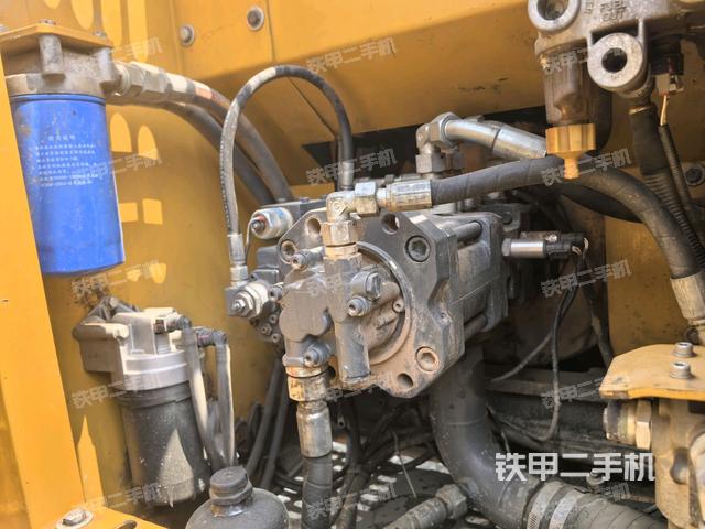 液壓泵斜45?左（大件艙室）