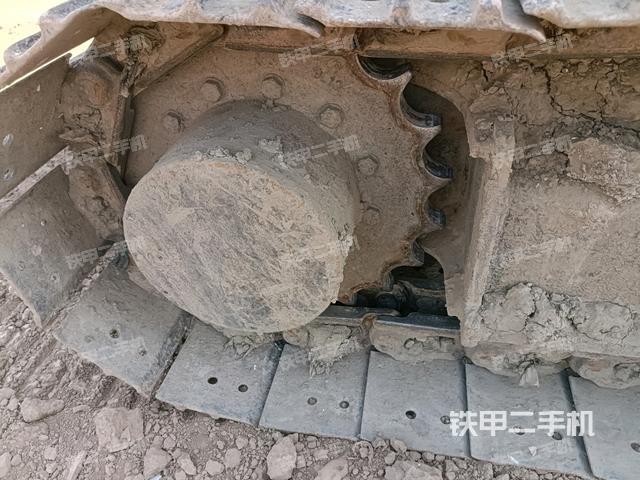 右驅(qū)動(dòng)輪（行走機(jī)構(gòu)）