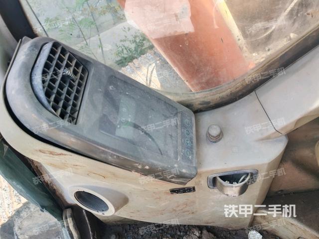 顯示屏?(駕駛室部分) 顯示屏?(駕駛室部分)