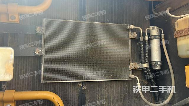 散熱器正面（大件艙室）