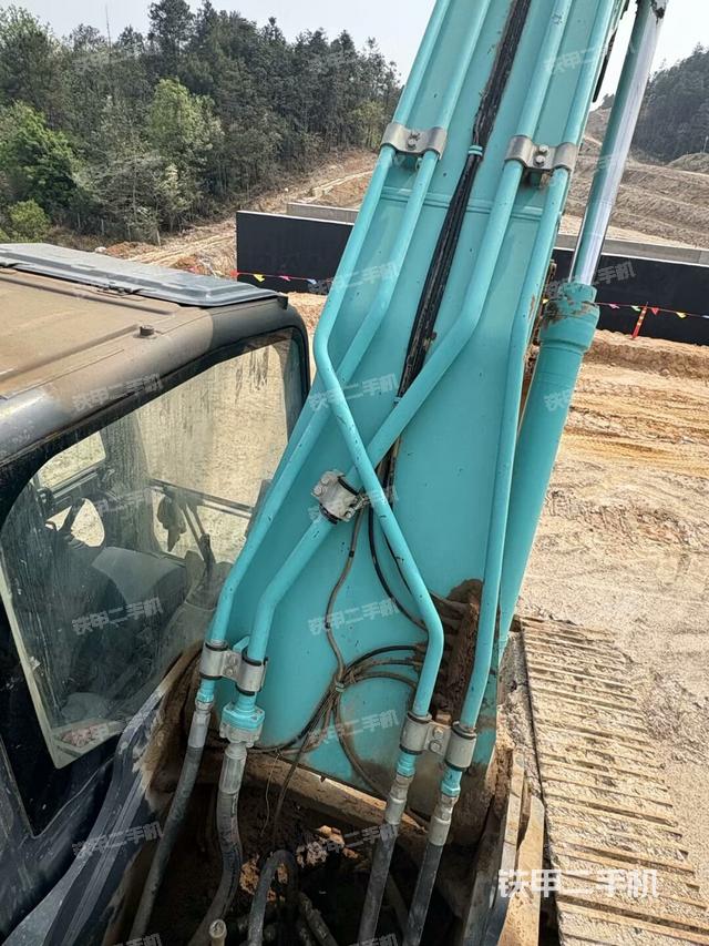 小臂整體右前(工作和回轉(zhuǎn)裝置) 小臂整體右前(工作和回轉(zhuǎn)裝置)