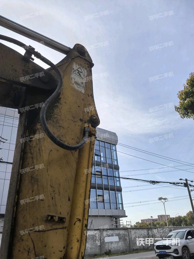 鏟斗右后整體（工作和回轉(zhuǎn)裝置）