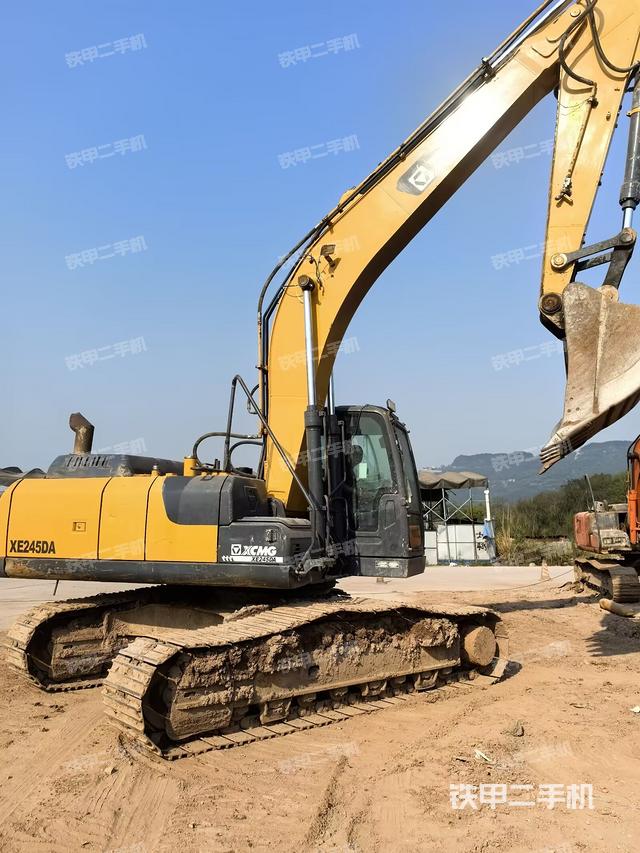 右前45(整機外觀) 右前45(整機外觀)