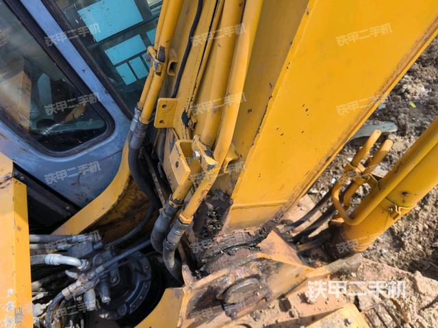 大臂油缸整體?豎拍（工作和回轉(zhuǎn)裝置）