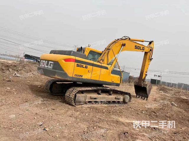 駕駛室頂部（整機(jī)外觀）