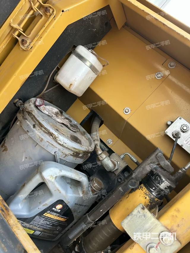 液壓泵室（大件艙室）