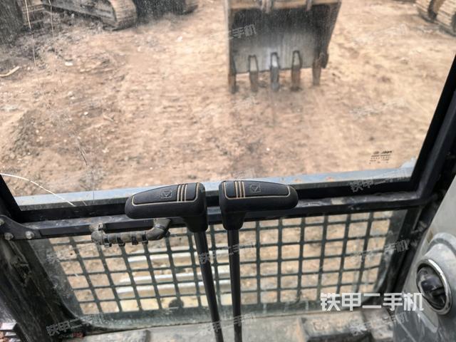 座椅左側(cè)控制臺/音響/含左手柄（駕駛室部分）