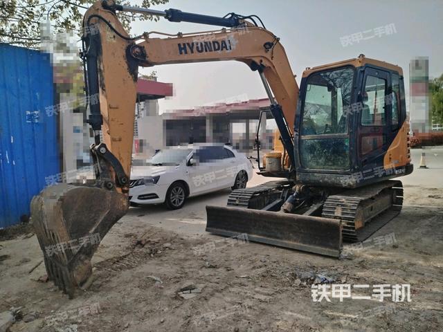 现代R75BVS挖掘机的设备实拍-第1张实拍照片
