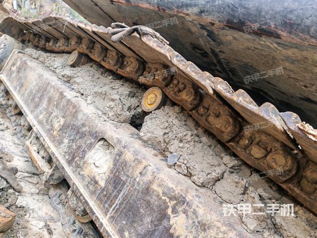 左側行走馬達蓋板(行走機構) 左側行走馬達蓋板(行走機構)