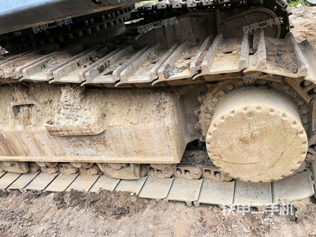 右側(cè)履帶整體（行走機構(gòu)）