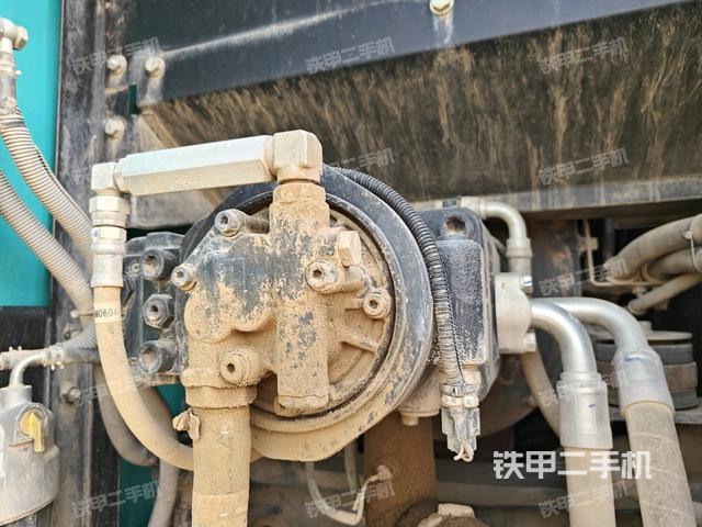 液壓泵斜45?左(大件艙室) 液壓泵斜45?左(大件艙室)