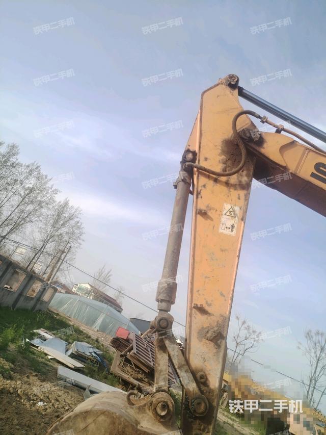 小臂整體左后（工作和回轉裝置）