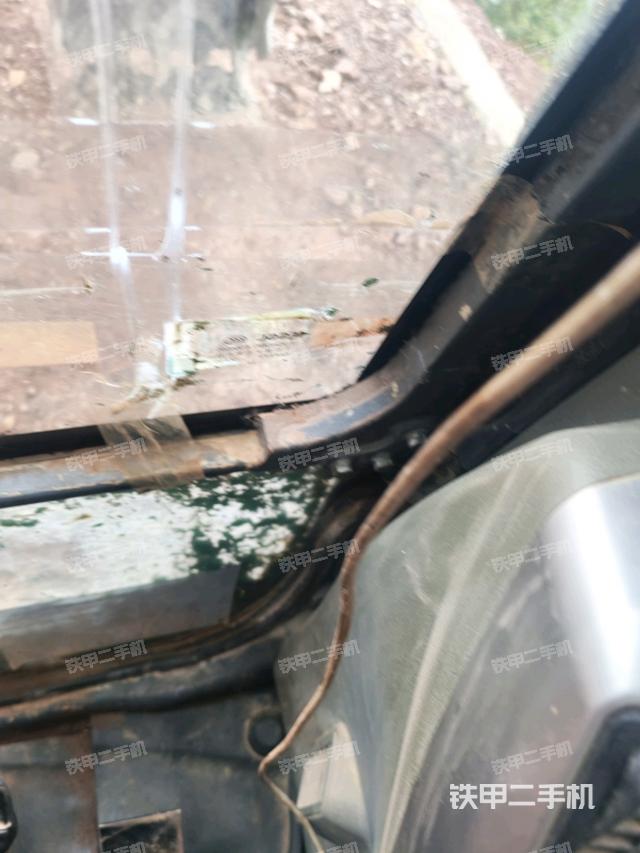 座椅左側(cè)控制臺/音響/含左手柄（駕駛室部分）