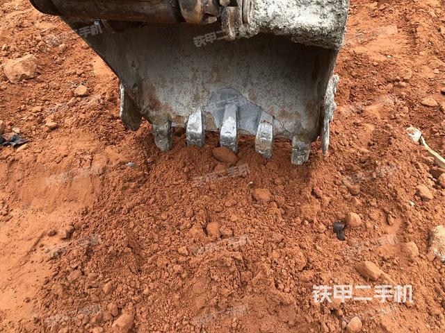 鏟斗右后整體（工作和回轉裝置）