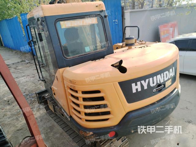 现代R75BVS挖掘机的设备实拍-第2张实拍照片