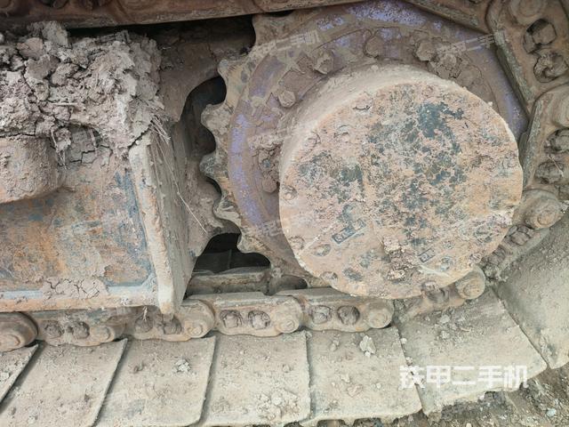 左驅(qū)動(dòng)輪（行走機(jī)構(gòu)）