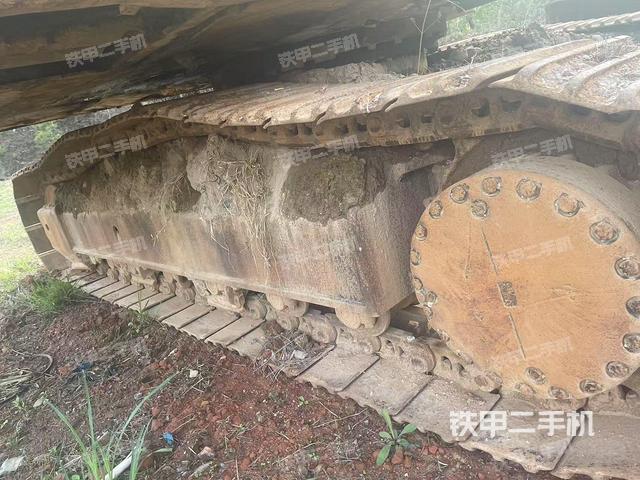 單側(cè)履帶整體（整機(jī)外觀）