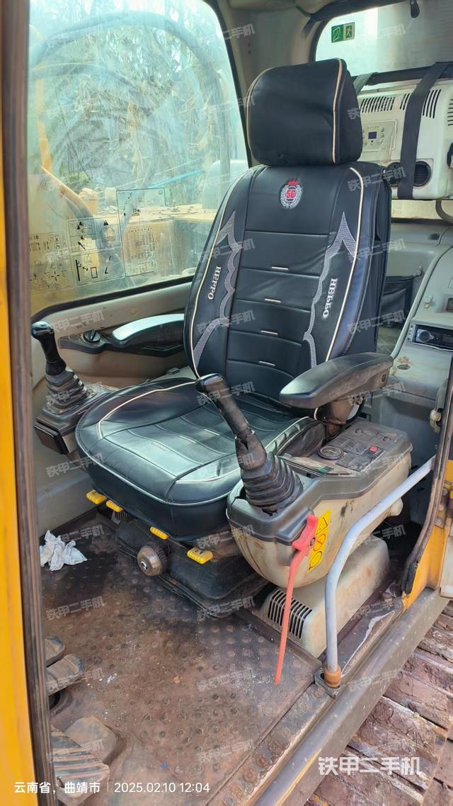 驾驶室整体（整机外观）