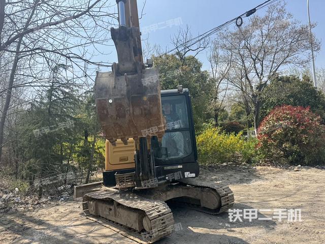 鏟斗45度(工作和回轉(zhuǎn)裝置) 鏟斗45度(工作和回轉(zhuǎn)裝置)