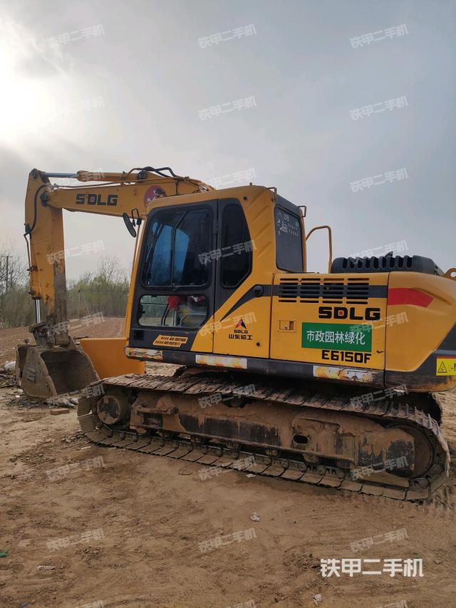 驾驶室整体（整机外观）