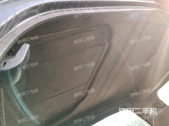 駕駛室頂部（整機(jī)外觀）