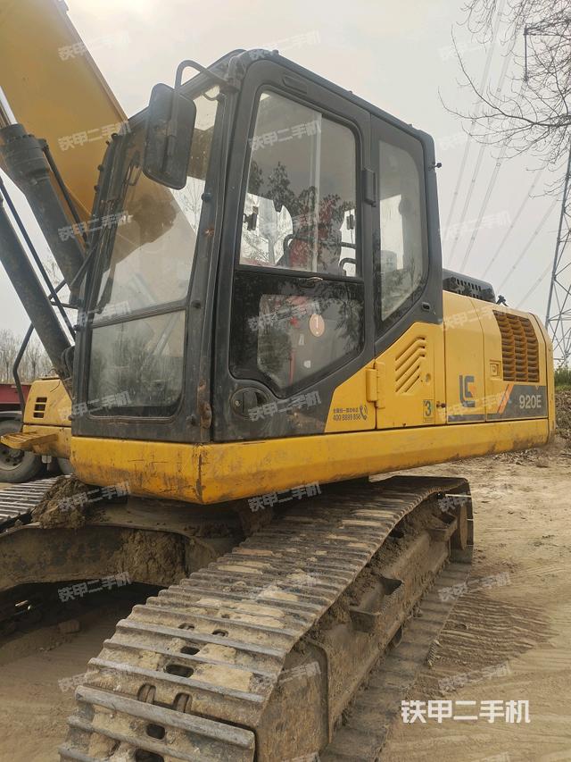 駕駛室左前45度（駕駛室部分）