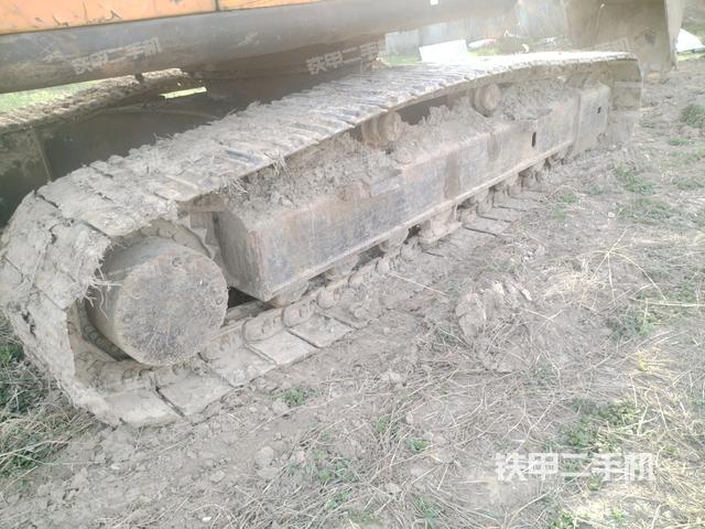 右側履帶整體（行走機構）