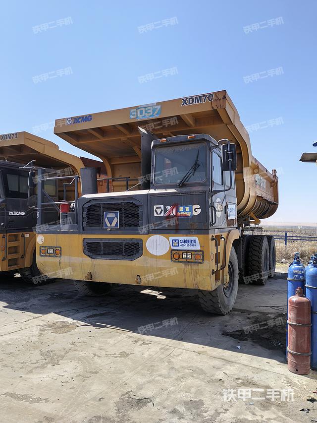 整机右后45°（设备外观及核心部件）