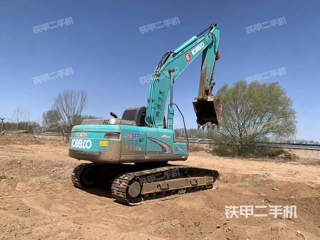 整機右后45°(整機外觀) 整機右后45°(整機外觀)