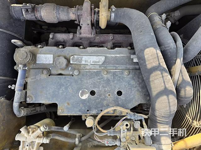 發(fā)動機整體俯視(整機外觀) 發(fā)動機整體俯視(整機外觀)