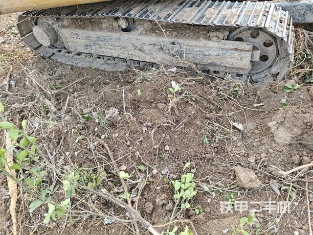 左側(cè)行走馬達(dá)蓋板（行走機(jī)構(gòu)）