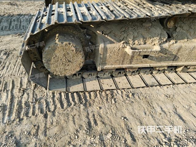 右驅(qū)動(dòng)輪(行走機(jī)構(gòu)) 右驅(qū)動(dòng)輪(行走機(jī)構(gòu))