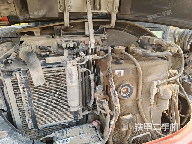 電瓶（大件艙室）