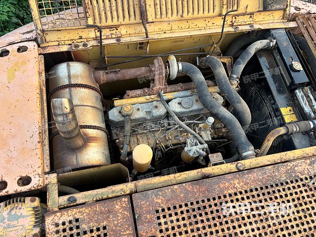 發(fā)動機(jī)整體俯視(整機(jī)外觀) 發(fā)動機(jī)整體俯視(整機(jī)外觀)