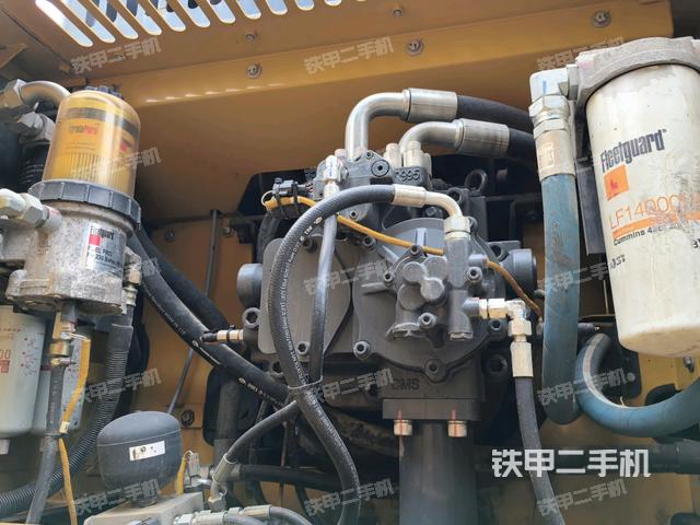電瓶(大件艙室) 電瓶(大件艙室)