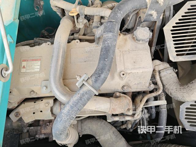 氣門室蓋螺絲特寫(上車部件) 氣門室蓋螺絲特寫(上車部件)