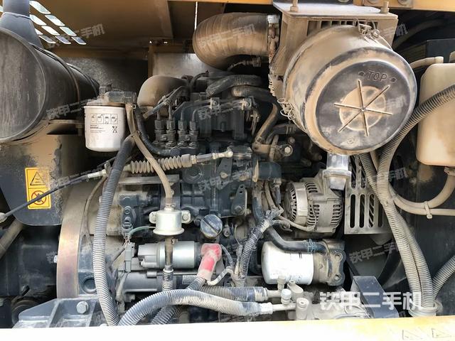 發(fā)動機(jī)室（上車部件）