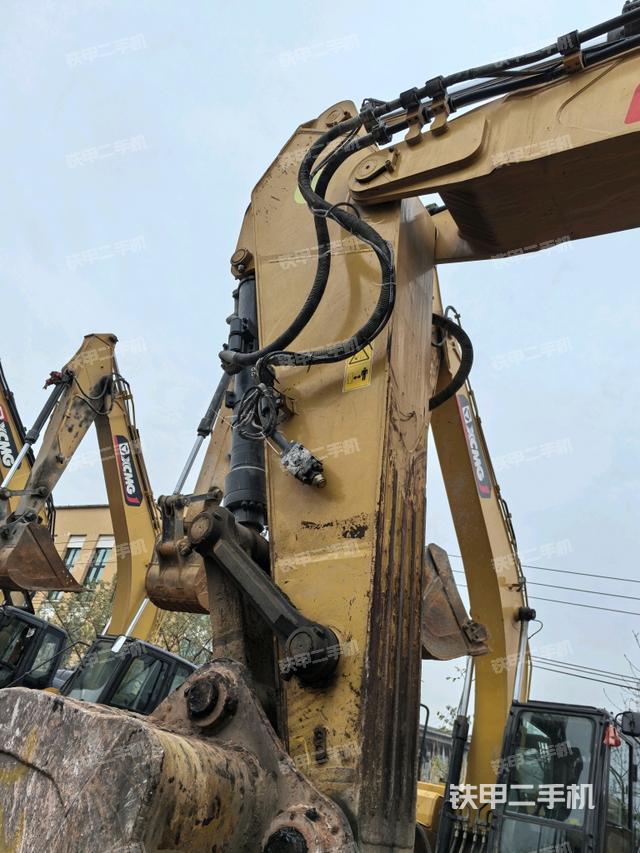 大臂整體?右側(cè)（工作和回轉(zhuǎn)裝置）