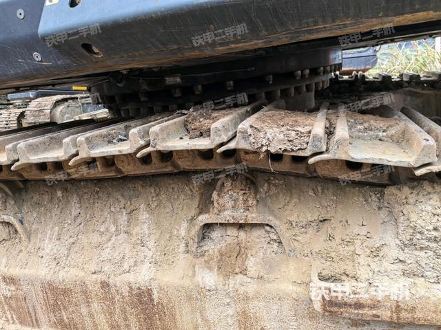 左側(cè)履帶整體?（行走機構(gòu)）