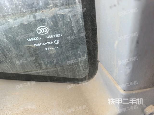 后窗玻璃角標(biāo)(駕駛室部分) 后窗玻璃角標(biāo)(駕駛室部分)