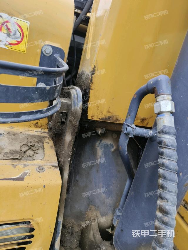 大臂根部?斜(工作和回轉(zhuǎn)裝置) 大臂根部?斜(工作和回轉(zhuǎn)裝置)