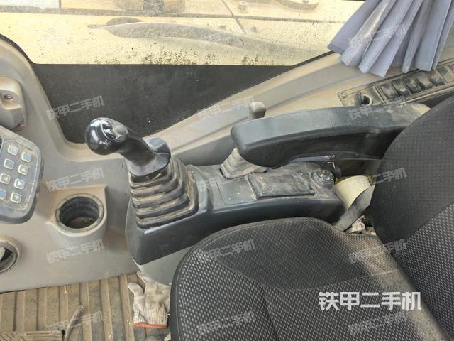 顯示屏?(駕駛室部分) 顯示屏?(駕駛室部分)