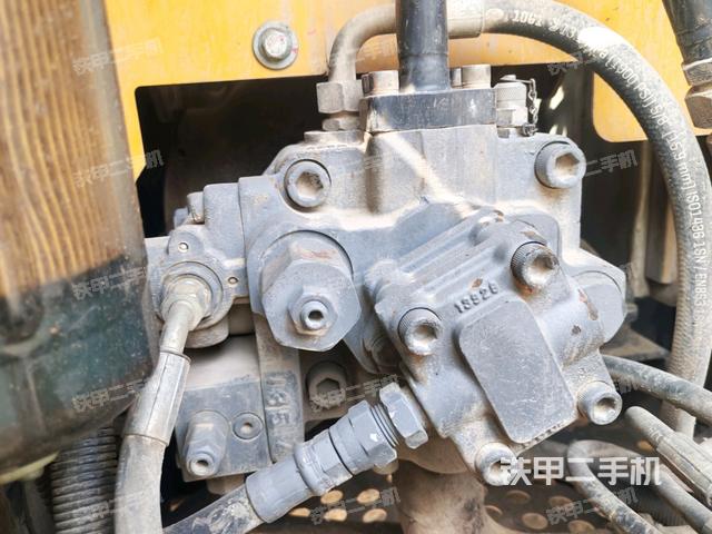 電瓶（大件艙室）