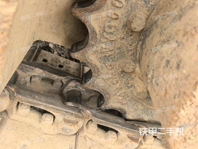 左側(cè)行走馬達蓋板(行走機構(gòu)) 左側(cè)行走馬達蓋板(行走機構(gòu))