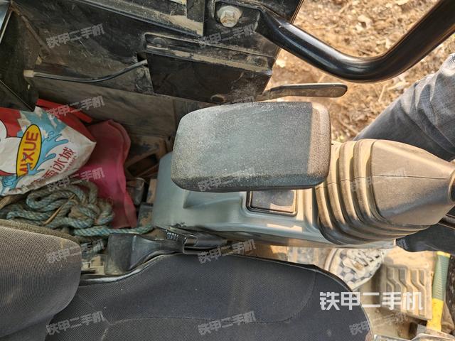 座椅后部（駕駛室部分）