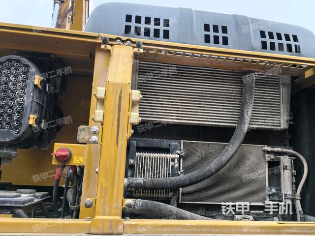 散熱器正面（大件艙室）