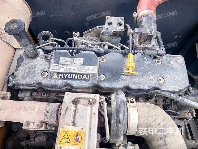 发动机整体俯视（整机外观）